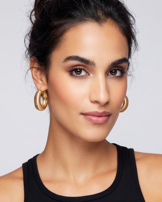 Ribbed dome hoops · product photo